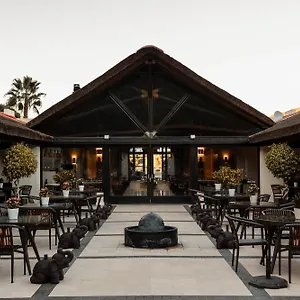 Shanti Som Hotell
